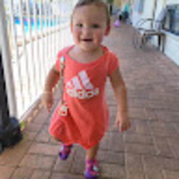 Meet your Posher, Royale - Picture 1 of 1